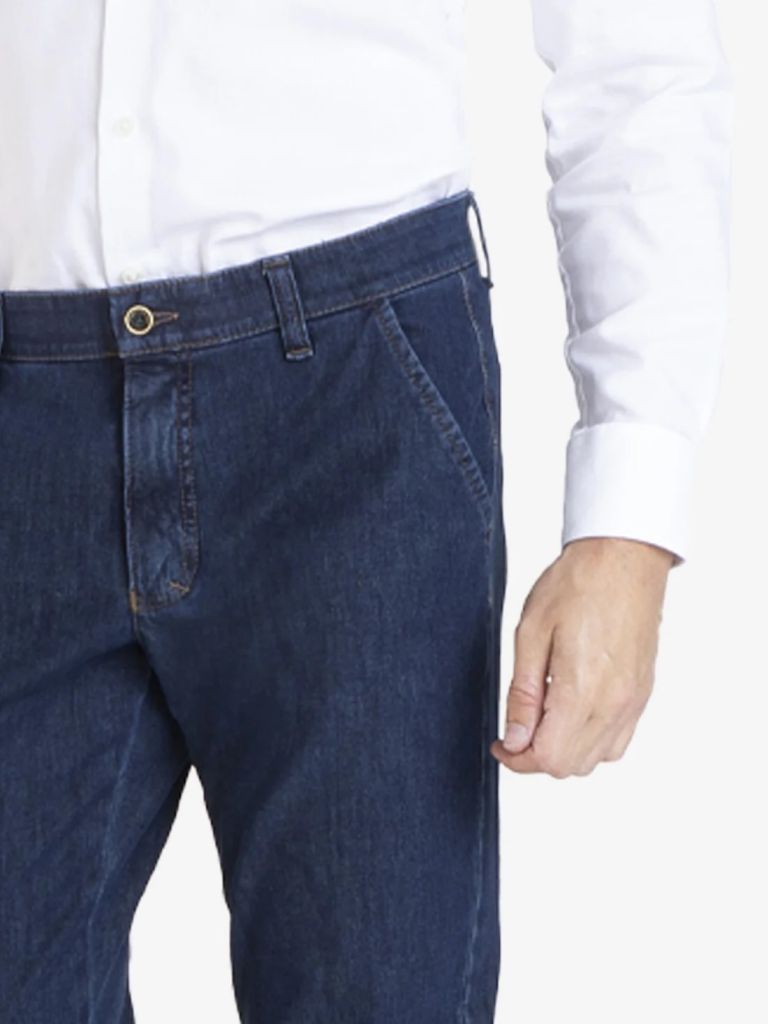 Club of Comfort Garvey